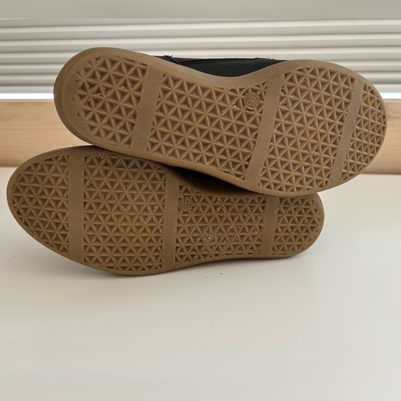 Booties - Picture 6 of 7